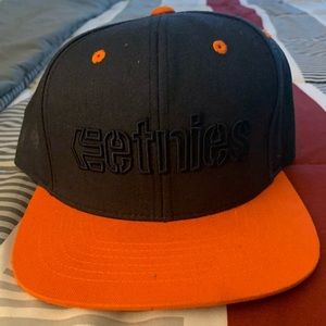 Eetnies Hat